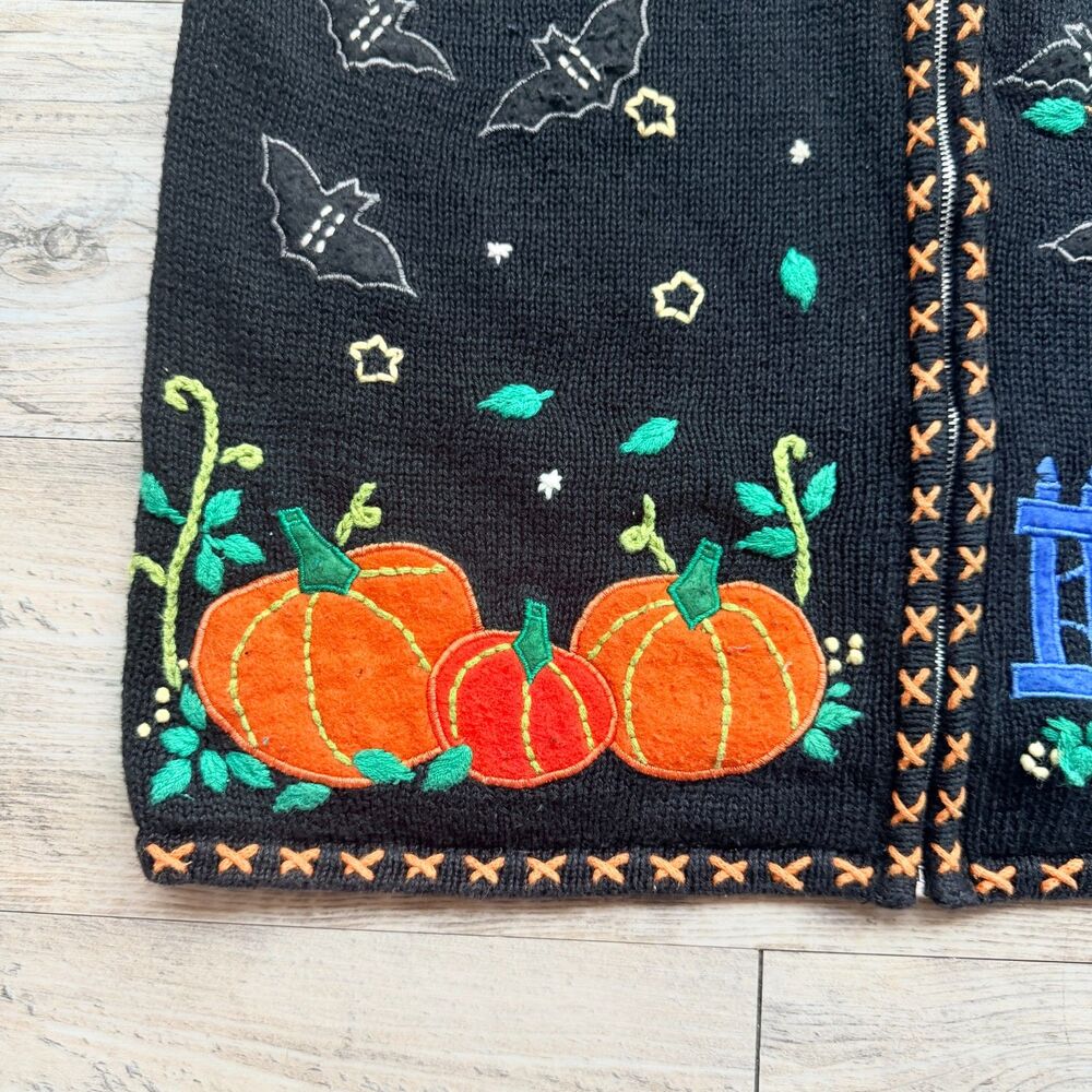 Vintage Halloween Sweater Vest Medium Pumpkin Bat Moon Tree 90s Novelty Knit - Picture 4 of 10